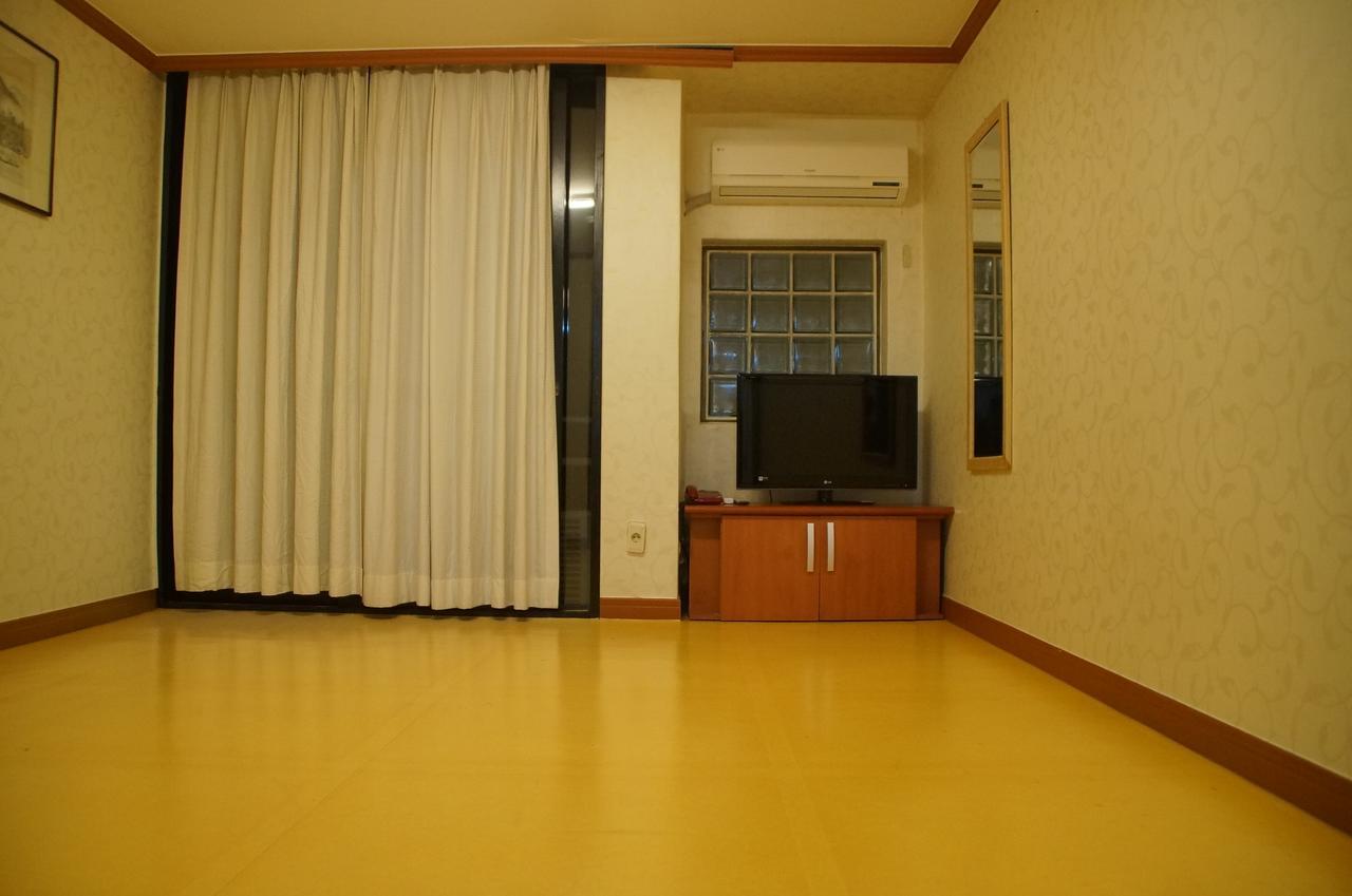 Corea Condo Gyeongju Exterior photo